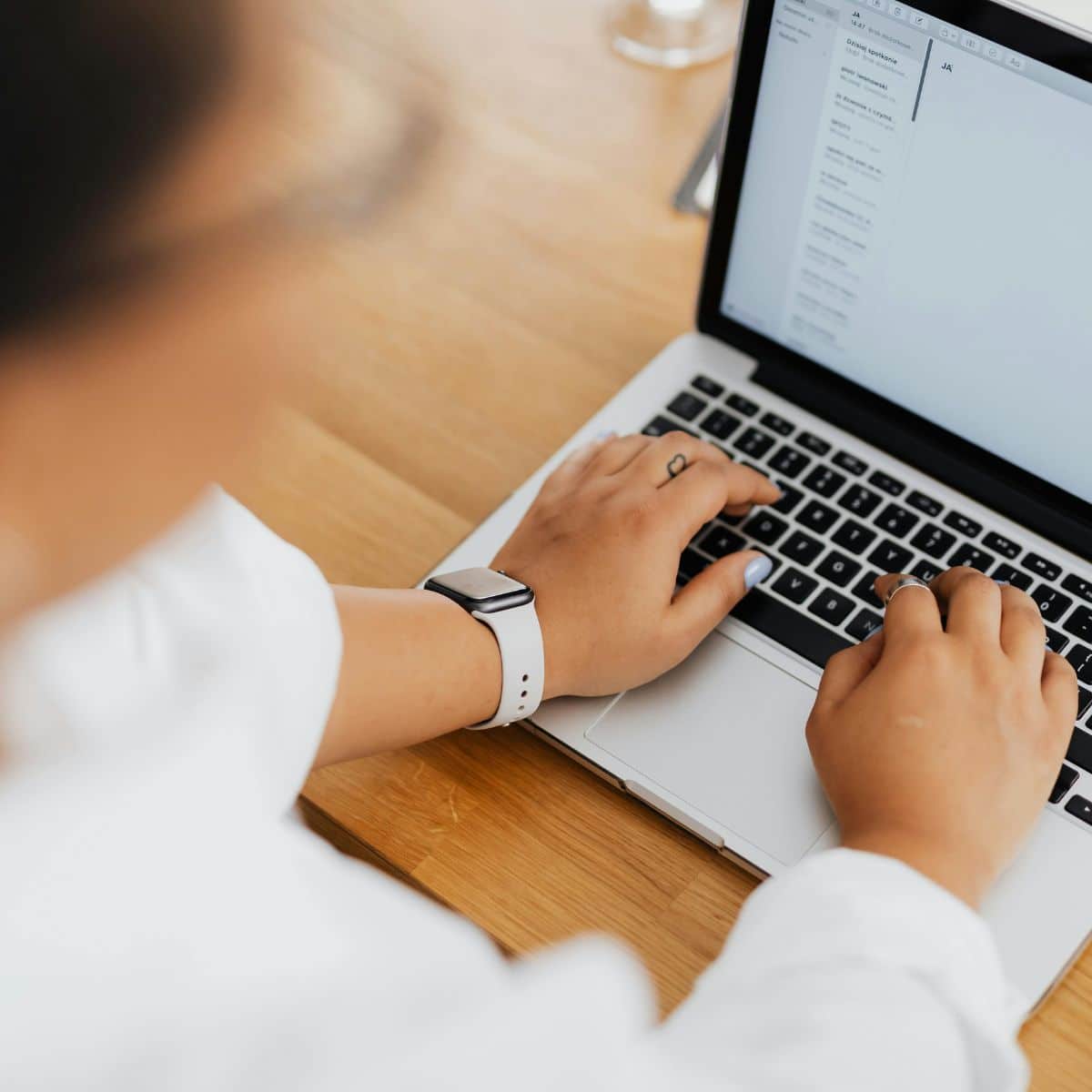 How Educational Content Builds Trust Before the First Call